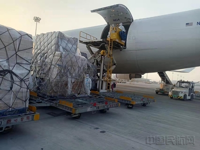 青島機(jī)場(chǎng)開(kāi)通首條至洛杉磯全貨機(jī)航線(xiàn)