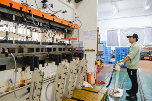 走進(jìn)上海凱斯大島精密電子制造丨最美生產(chǎn)線(xiàn)