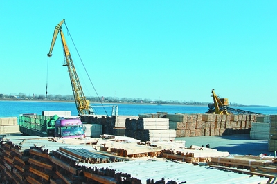 蘿北激發(fā)內(nèi)生動力走好振興發(fā)展路 建好大通道用好大礦藏開發(fā)大農(nóng)業(yè)